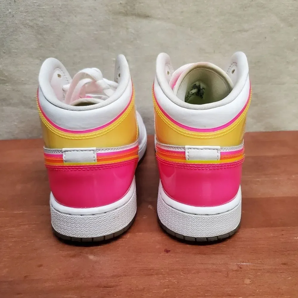 Nike Air Jordan 1 Mid Edge Glow in Size 4.5Y